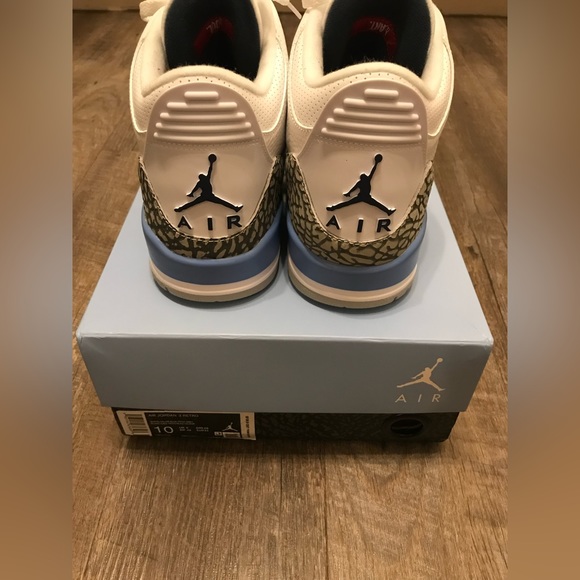 Jordan 3 unc size 10 - Picture 2 of 5